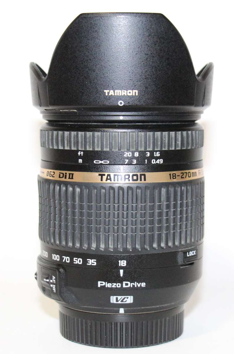 Tamron 18-270mm f/3.5-6.3 Di II VC PZD Lens for Canon EF IN VERY CONDITION