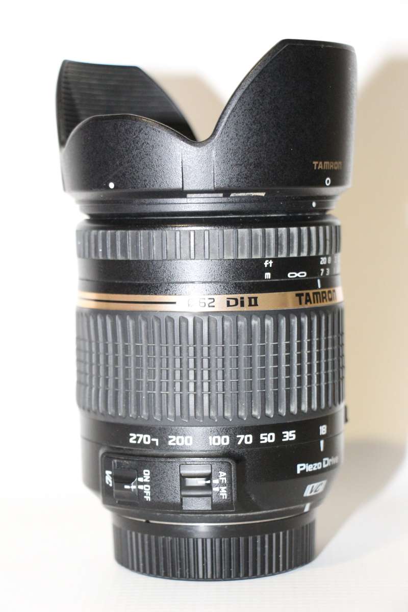 Tamron 18-270mm f/3.5-6.3 Di II VC PZD Lens for Canon EF IN VERY CONDITION