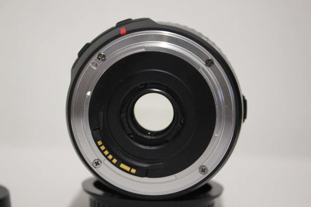 Tamron 18-270mm f/3.5-6.3 Di II VC PZD Lens for Canon EF IN VERY CONDITION