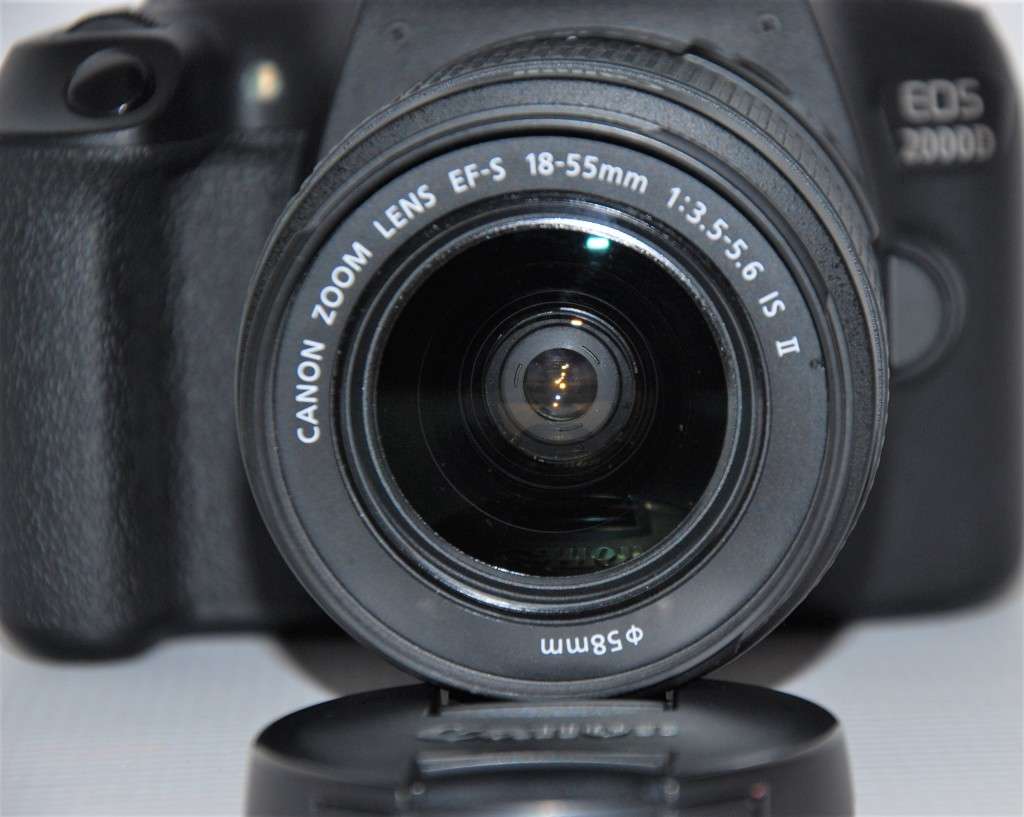 Canon EOS 2000D 24MP DSLR, FULL HD MOVIES , 18-55MM ZOOM LENS