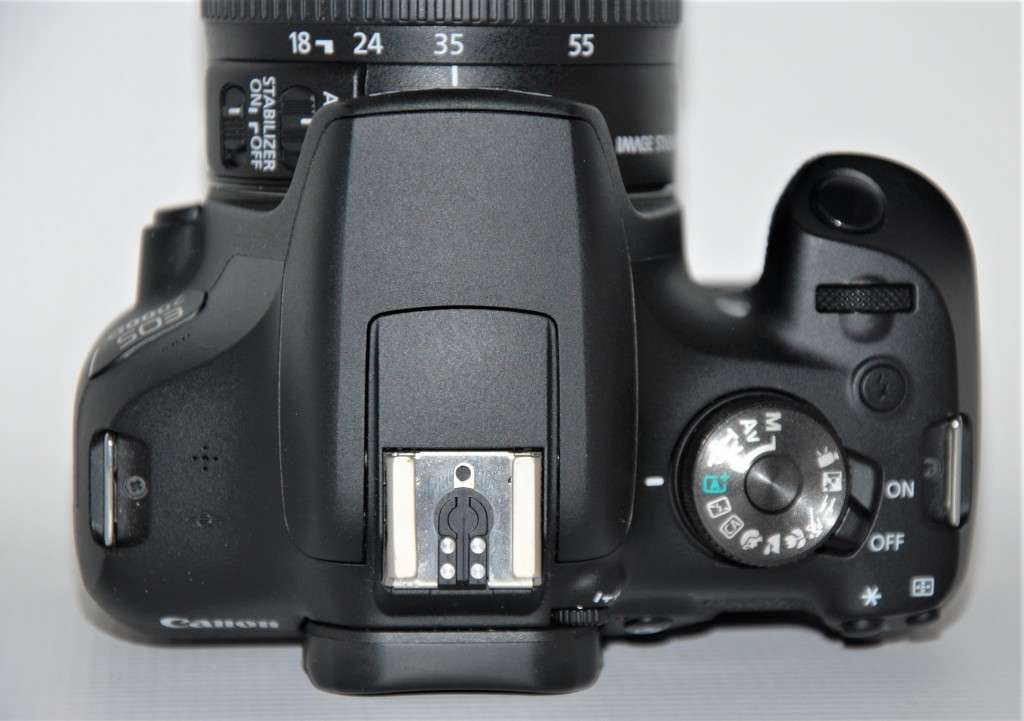 Canon EOS 2000D 24MP DSLR, FULL HD MOVIES , 18-55MM ZOOM LENS