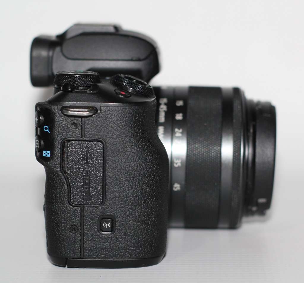 Canon EOS M50 Mark II Mirrorless Digital Camera with 15-45mm f/3.5-6.3 IS STM Lens