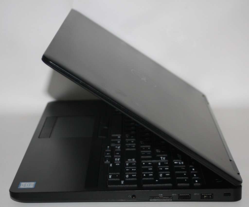 Dell Latitude E5570 15.6`  Notebook - Intel Core i5-6440HQ @2.60GHz, 16GB RAM, 256GB SSD, TOUCH SCRE