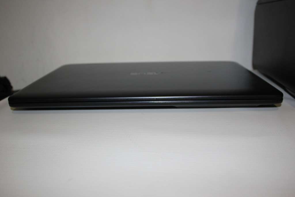 ASUS VivoBook 15 X540UA Intel Core i3-7020U , 4GB RAM, 1TB HDD , 15.6` HD