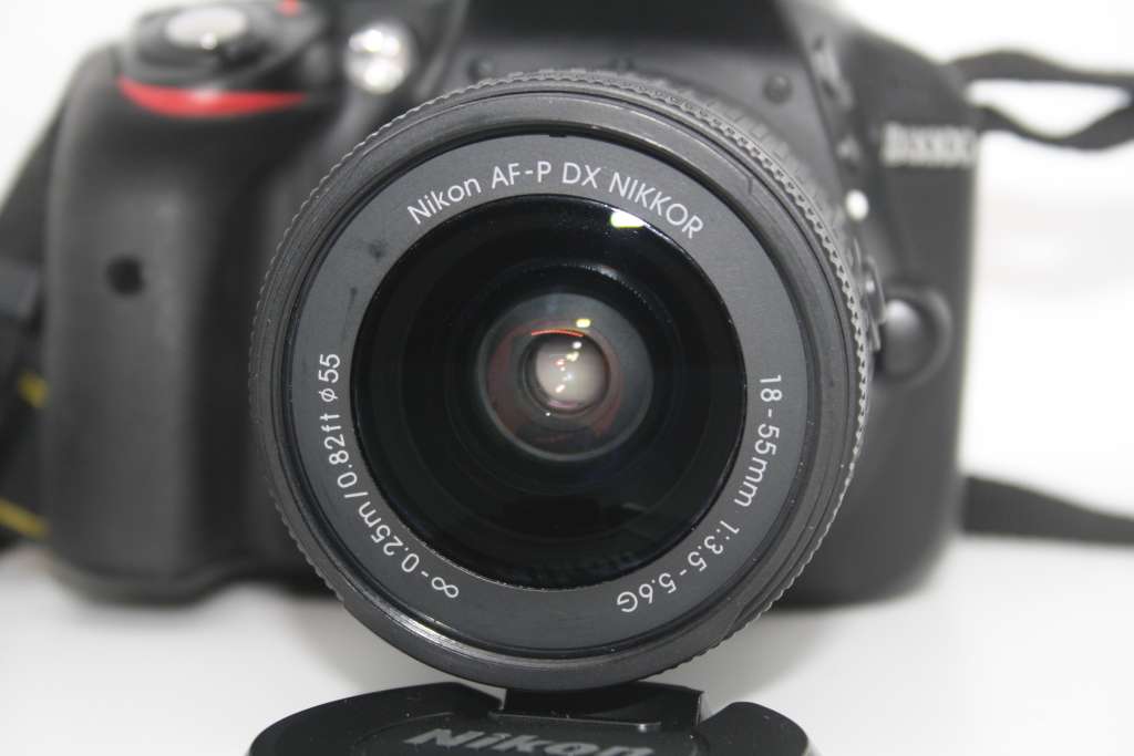 Nikon D3300 , 24.2 MP DSLR with AF-S DX NIKKOR 18-55mm f/3.5-5.6G VR II Zoom Lens, VERY LOW SHUTTER