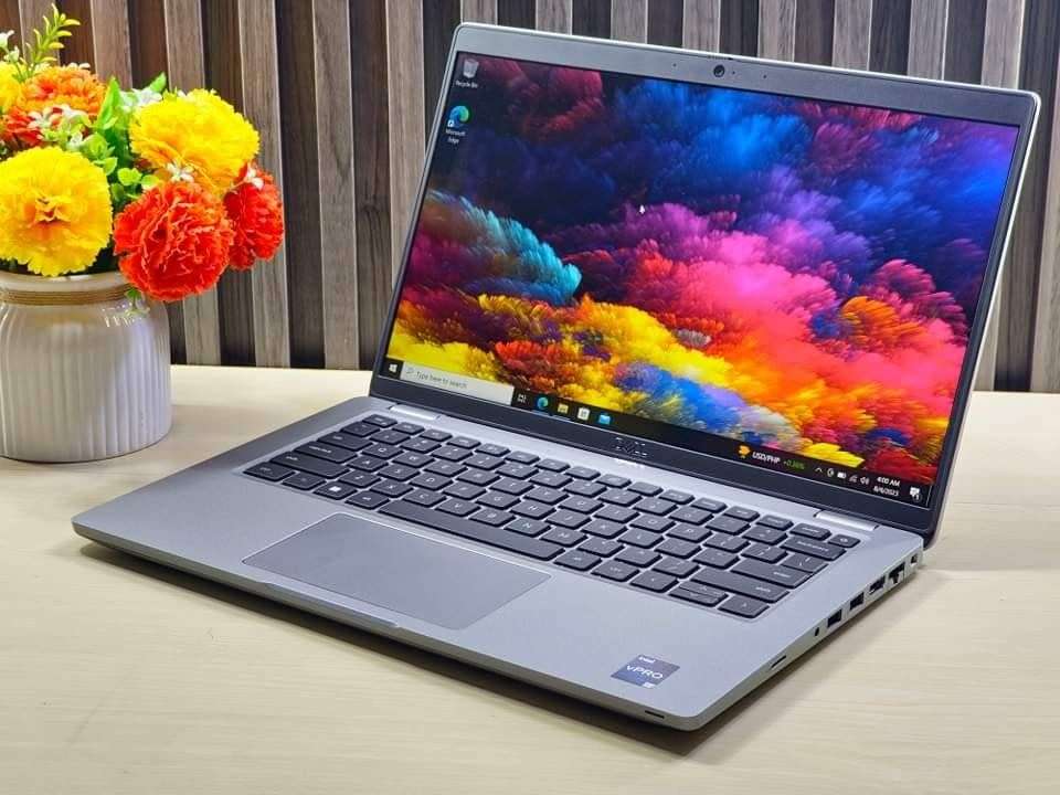 Dell Latitude 5431 14-inch 12TH Gen  Core i7-1270P , 16GB RAM , 512GB SSD Win 11 Pro FHD Laptop