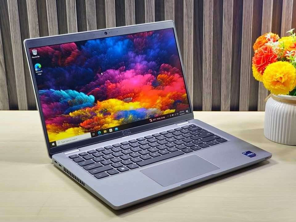 Dell Latitude 5431 14-inch 12TH Gen  Core i7-1270P , 16GB RAM , 512GB SSD Win 11 Pro FHD Laptop