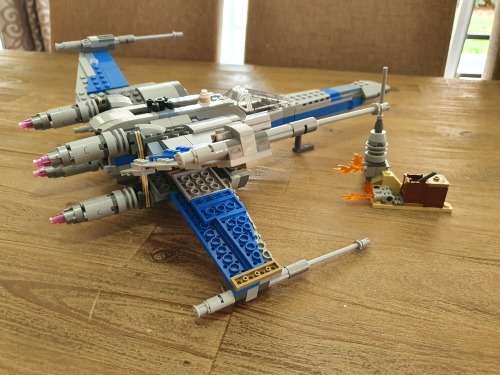LEGO Resistance X-Wing Fighter 75149-1 (2016)
