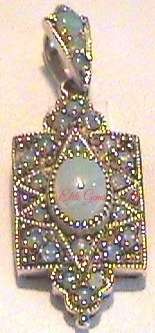 STUNNING! BREATHTAKING 9CT GOLD PENDANT WITH AUSTRALIAN OPALS!