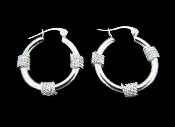 IMPORTED, GORGEOUS SILVER ROUND HOOP EARRINGS