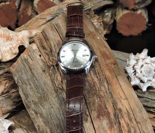 Beinuo Unisex Business Watch with Leather Strap.