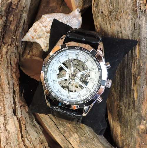 WINNER Mechanical Men's Watch.