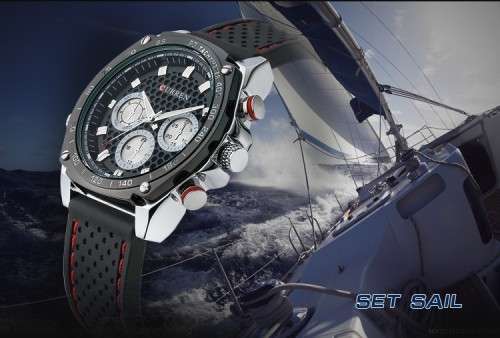 CURREN Men's Wrist Watch with Silicone Strap.