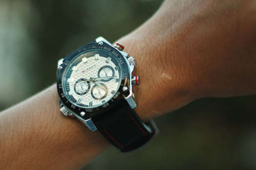 CURREN Men's Wrist Watch with Silicone Strap.