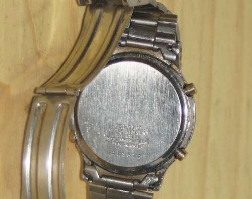 SEIKO QUARTZ CHRONOGRAPH ..... READ DESCRIPTION