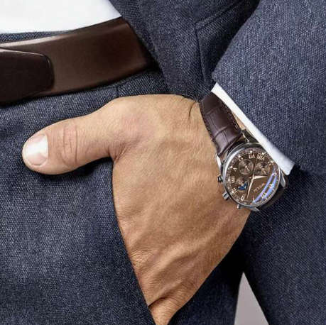 1pc Business Quartz Sport Watch With Casual Leather Strap For Men