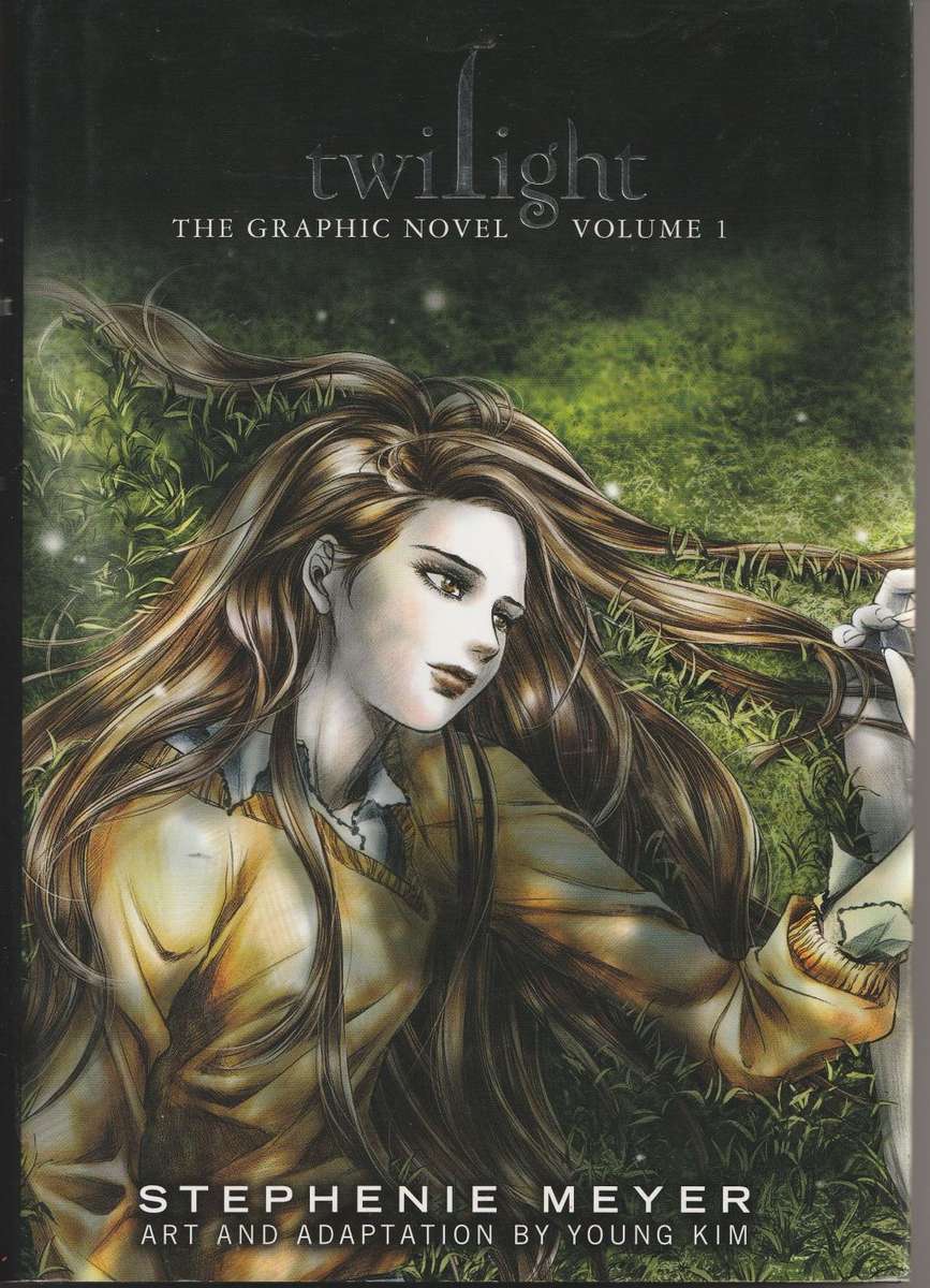 TWILIGHT: THE GRAPHIC NOVEL: VOLUME 1 by Stephenie Meyer & Young Kim