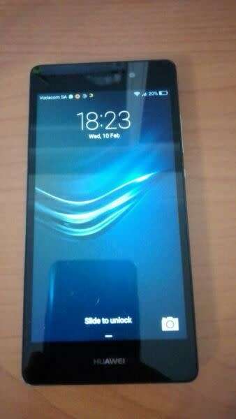 Huawei P8 Lite cell phone