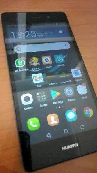 Huawei P8 Lite cell phone