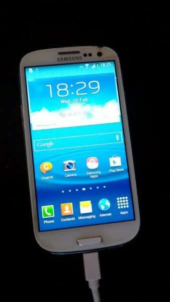 Samsung Galaxy S3 cell phone (please read!)