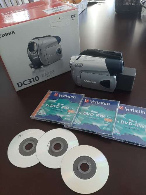 Canon DC310 High Optical Zoom DVD Camcorder