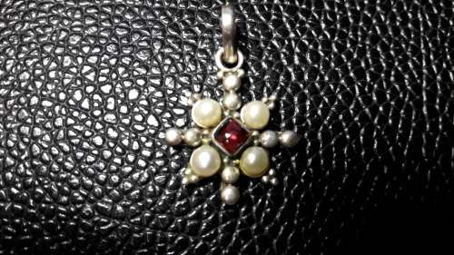 STERLING SILVER PENDANT