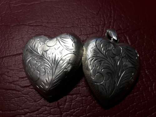 STERLING SILVER PENDANT