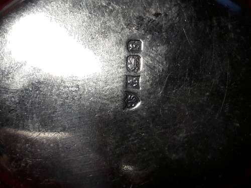 VINTAGE SOLID STERLING SILVER LOCKET