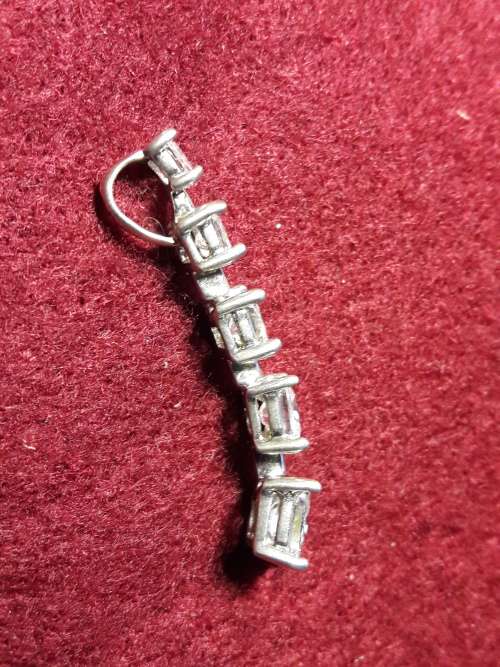 VERY NICE SOLID STERLING SILVER PENDANT IN EXCELLENT CONDITION