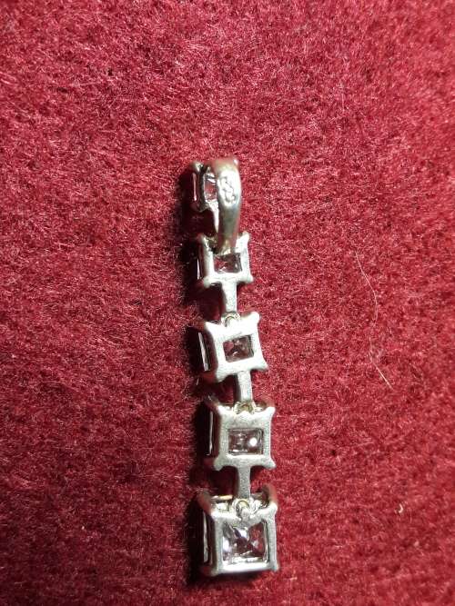 VERY NICE SOLID STERLING SILVER PENDANT IN EXCELLENT CONDITION