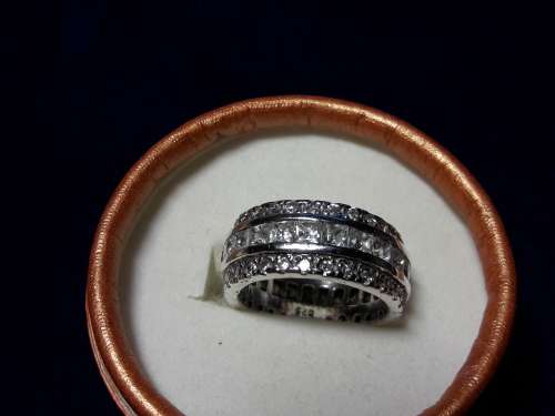 STUNNING SOLID GENUINE STERLING SILVER RING IN PERFECT CONDITION
