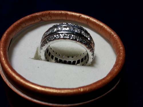STUNNING SOLID GENUINE STERLING SILVER RING IN PERFECT CONDITION