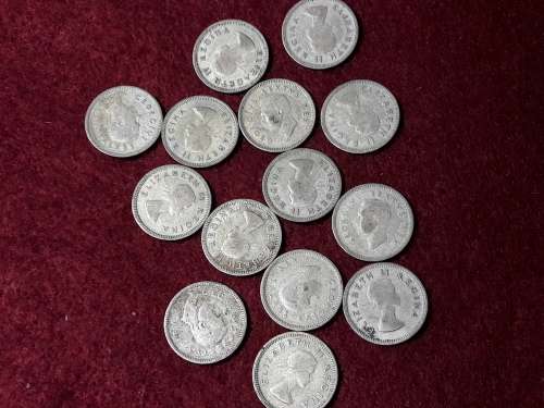 LOT OF 14 x 50% SILVER 3d [Tickey]