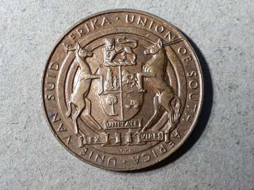 UNION OF SOUTH AFRICA MEDAL IN MINT CONDITION