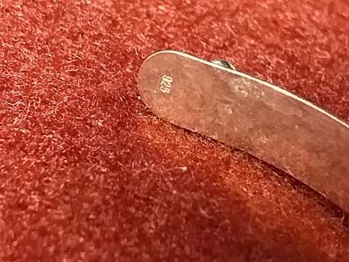 LOVELY GENUINE SOLID STERLING SILVER ADJUSTABLE BANGLE.