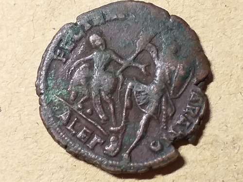 ANCIENT ROMAN COIN