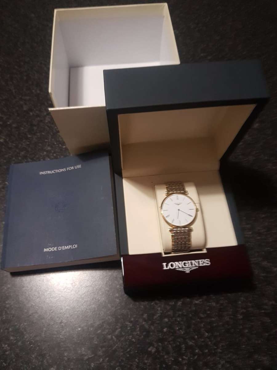 LOVELY LONGINES MENS WATCH WITH ORIGINAL STRAP IN BOX IN EXCELLENT WORKING CONDITION