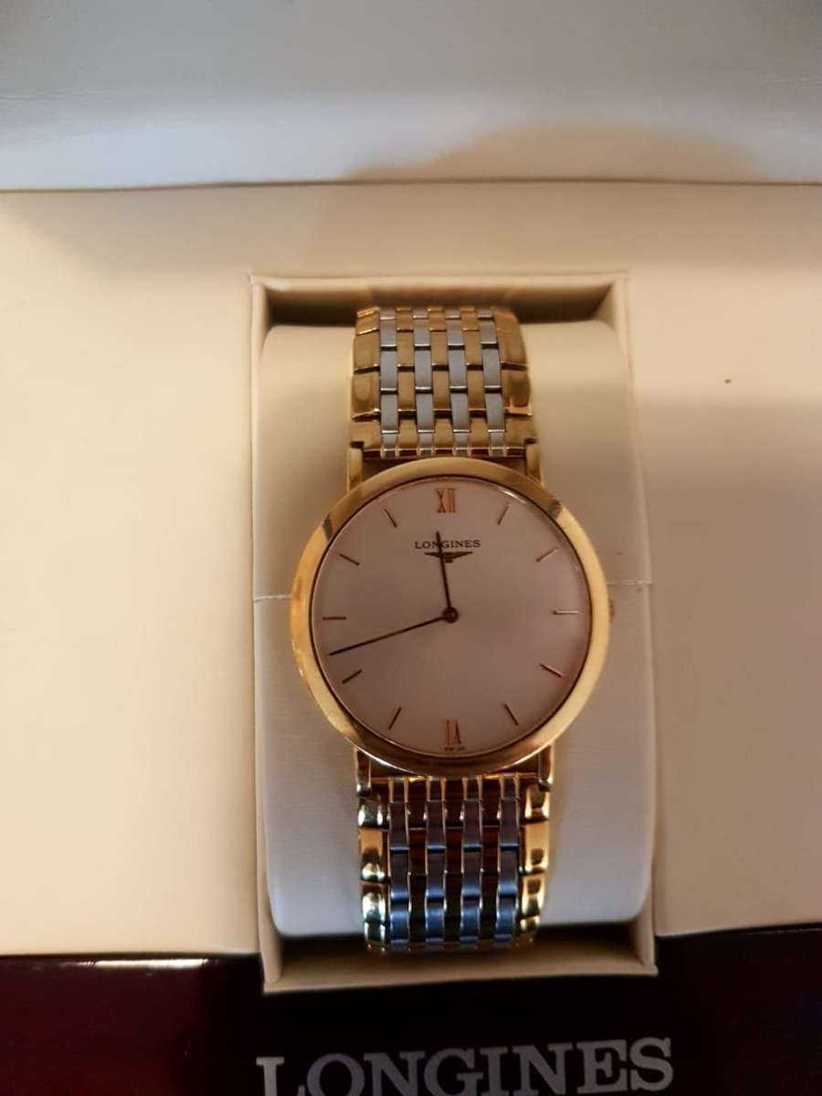 LOVELY LONGINES MENS WATCH WITH ORIGINAL STRAP IN BOX IN EXCELLENT WORKING CONDITION