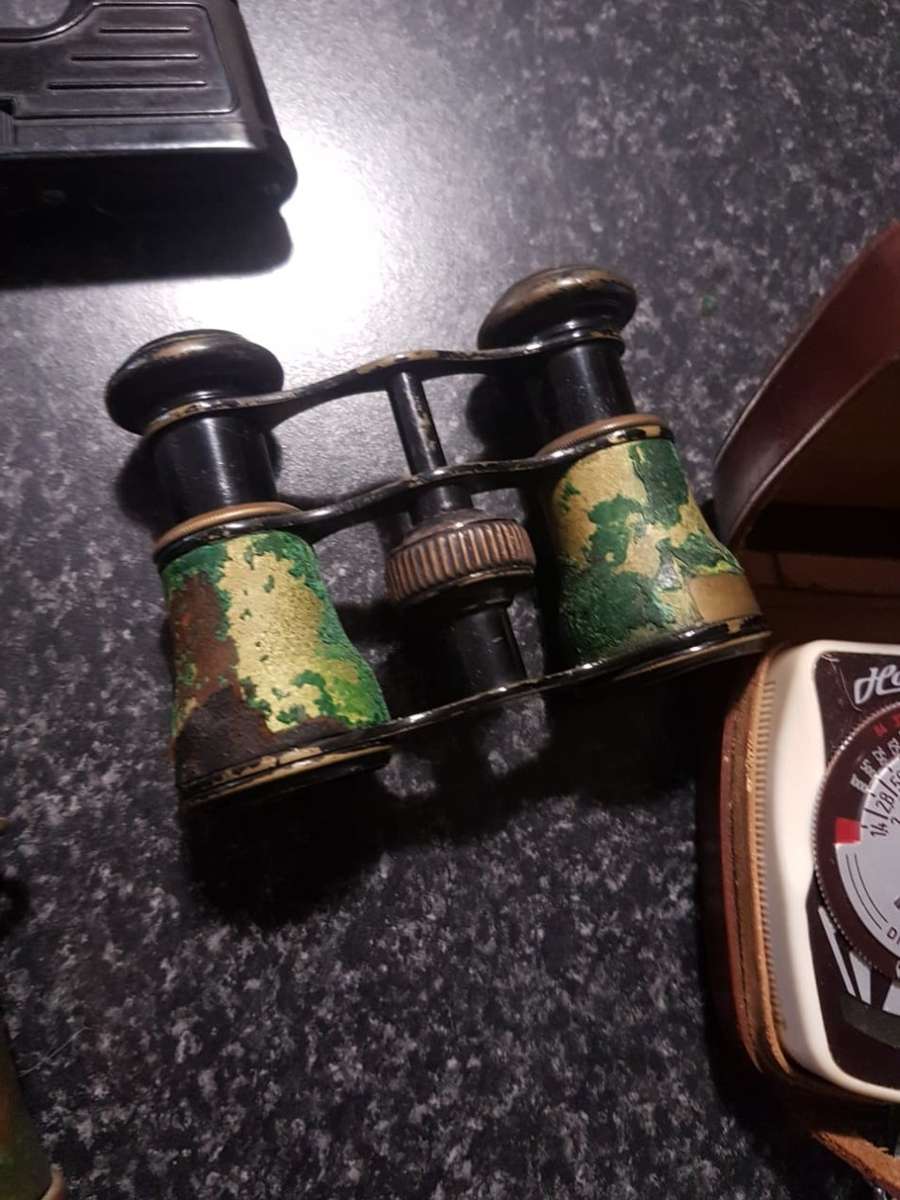 A LOT OF 4 VINTAGE COLLECTIBLE ITEMS [One bid for all]