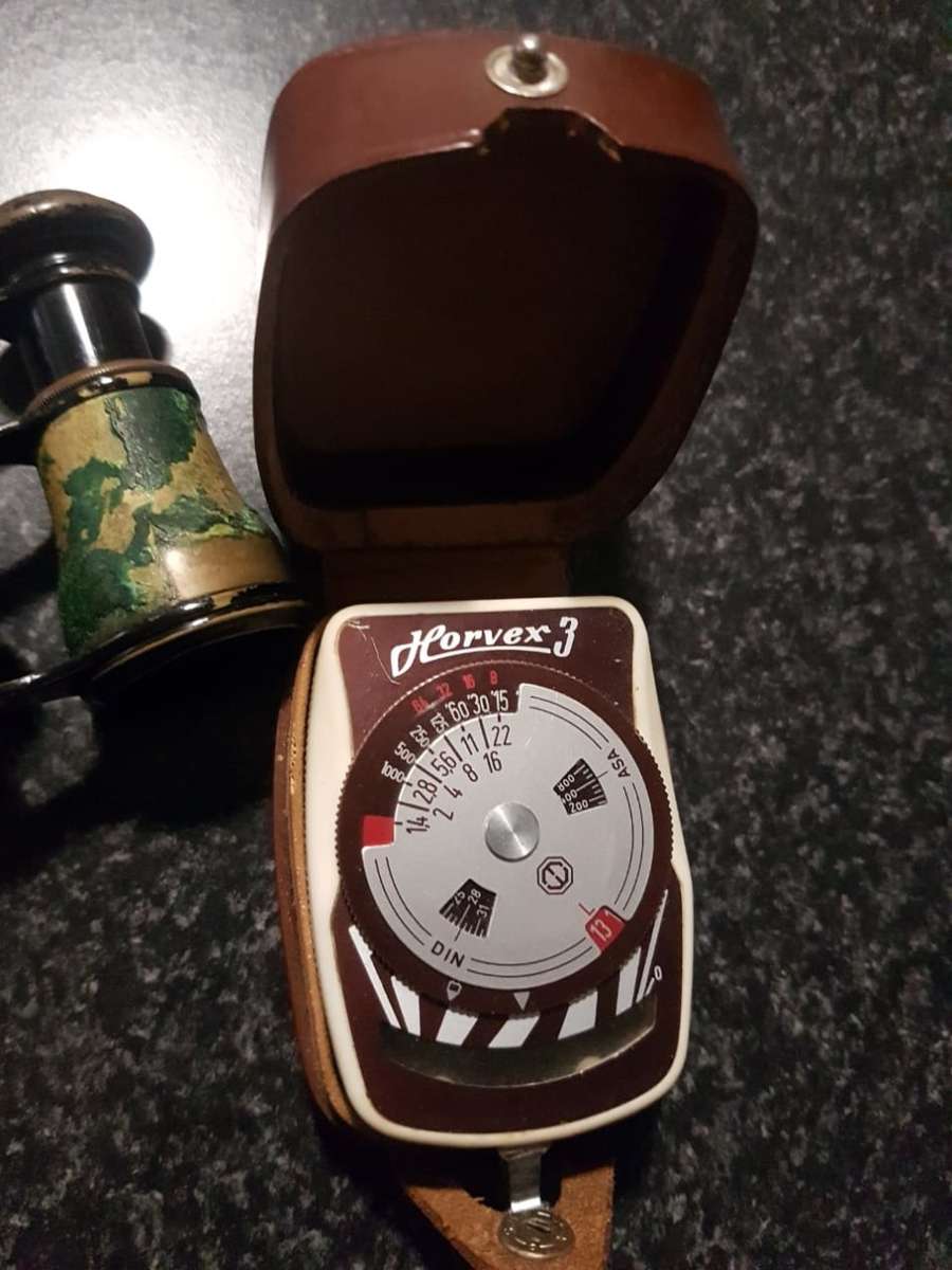 A LOT OF 4 VINTAGE COLLECTIBLE ITEMS [One bid for all]