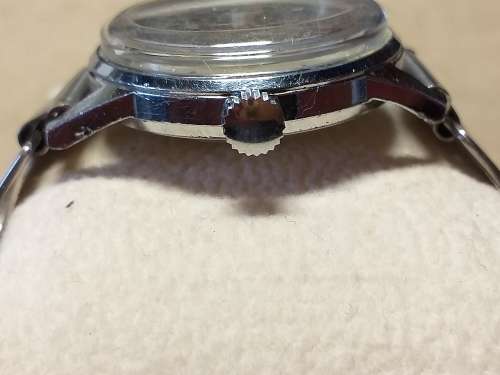 BENTLEY VINTAGE WOMEN'S WATCH IN WORKING CONDITION [Please give attention to description]