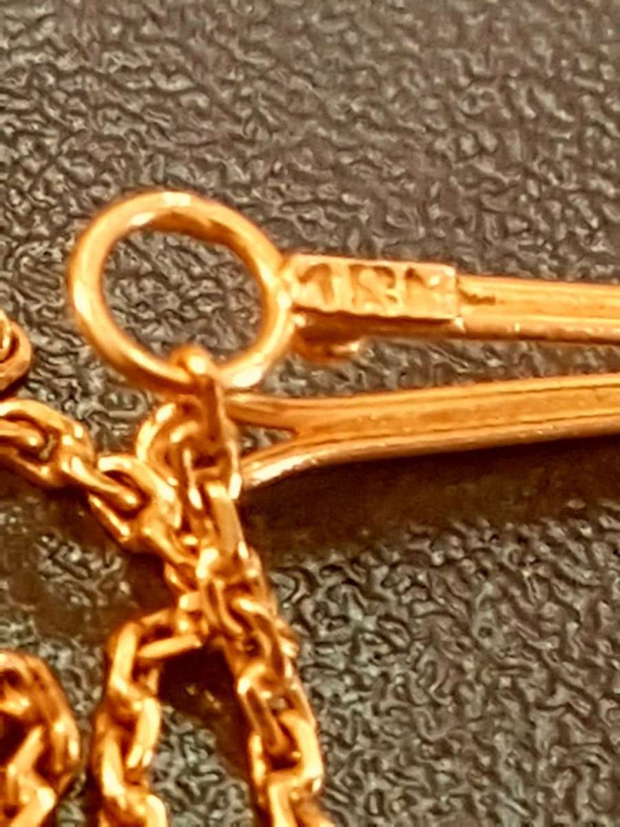 LOVELY GENUINE SOLID 18 ct GOLD NECKLACE IN EXCELLENT CONDITION [5g]