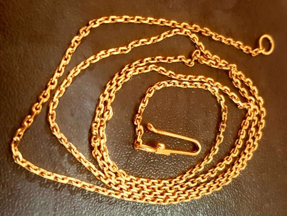 LOVELY GENUINE SOLID 18 ct GOLD NECKLACE IN EXCELLENT CONDITION [5g]