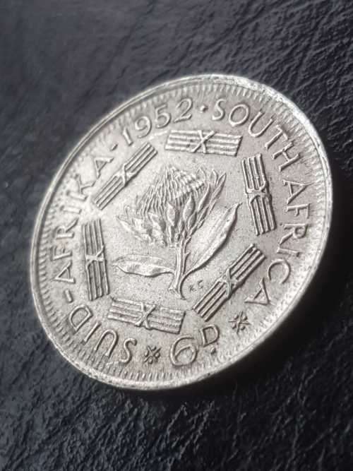 1952 SA UNION SILVER SIXPENCE [UNC]