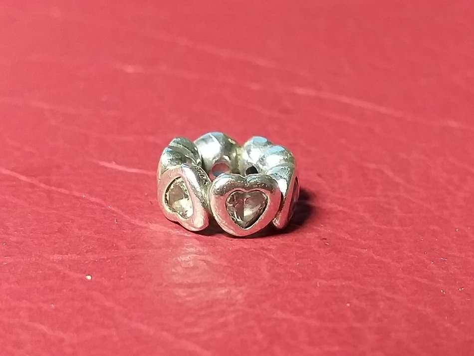 LOVELY GENUINE SOLID STERLING SILVER PANDAORA CHARM