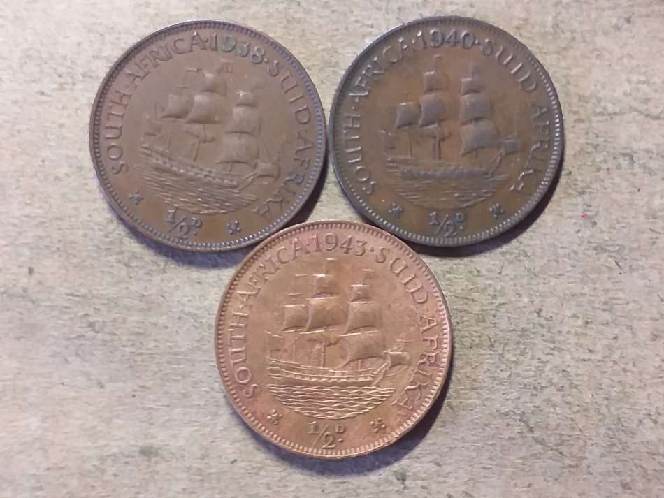 1938, 1940 and 1943 SA UNION HALF PENNY [One bid for all]