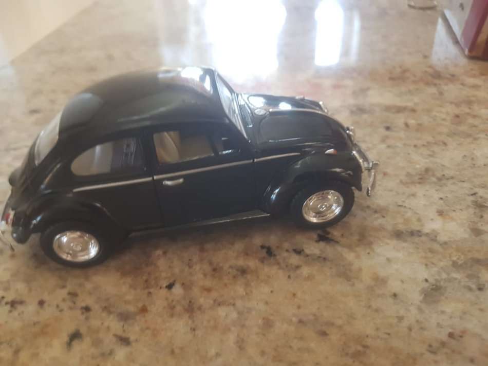 VW CLASSICAL BEETLE MODEL IN PRISTINE CONDITION. [Please read Description]