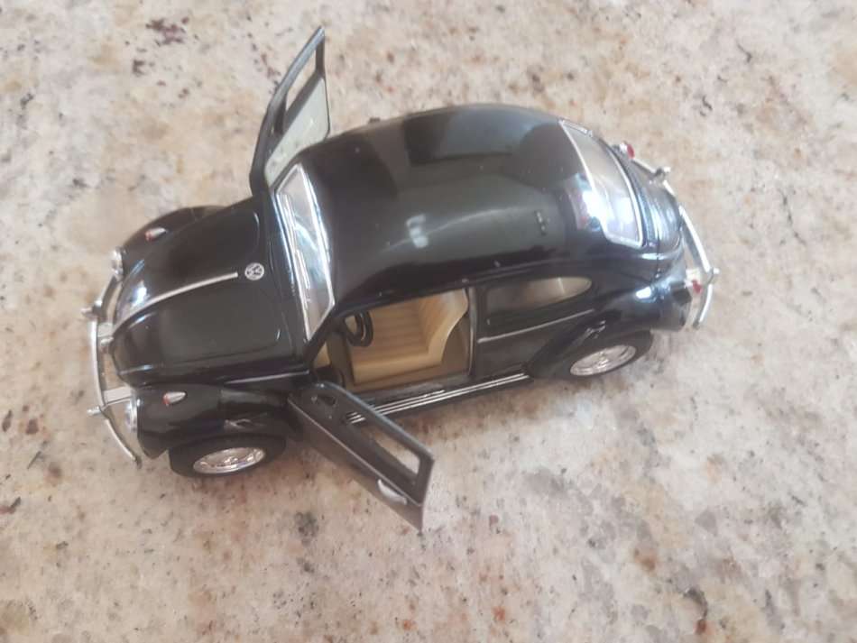 VW CLASSICAL BEETLE MODEL IN PRISTINE CONDITION. [Please read Description]
