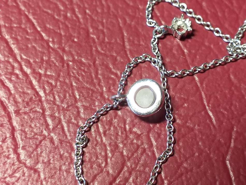 LOVELY GENUINE SOLID STERLING SILVER NECKLACE WITH PENDANT [Take note stone missing on 2nd pendant]