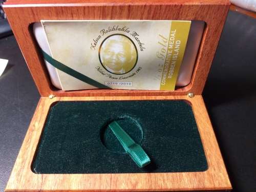 EMPTY SOLID WOODEN COIN BOX IN EXCELLENT CONDITION.